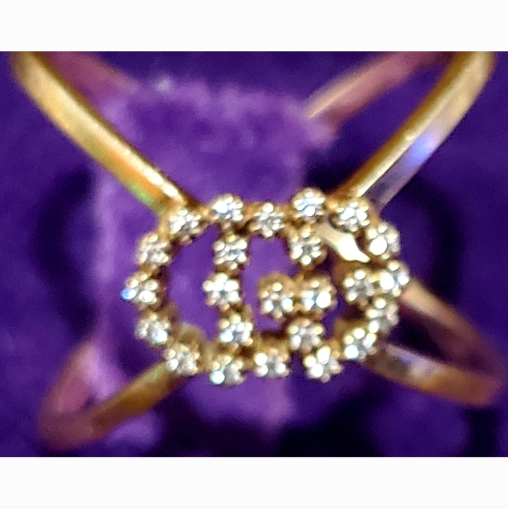 Gucci 18k18kt diamond ring criss cross womens sz #12 gucci Fabulous retails+1800